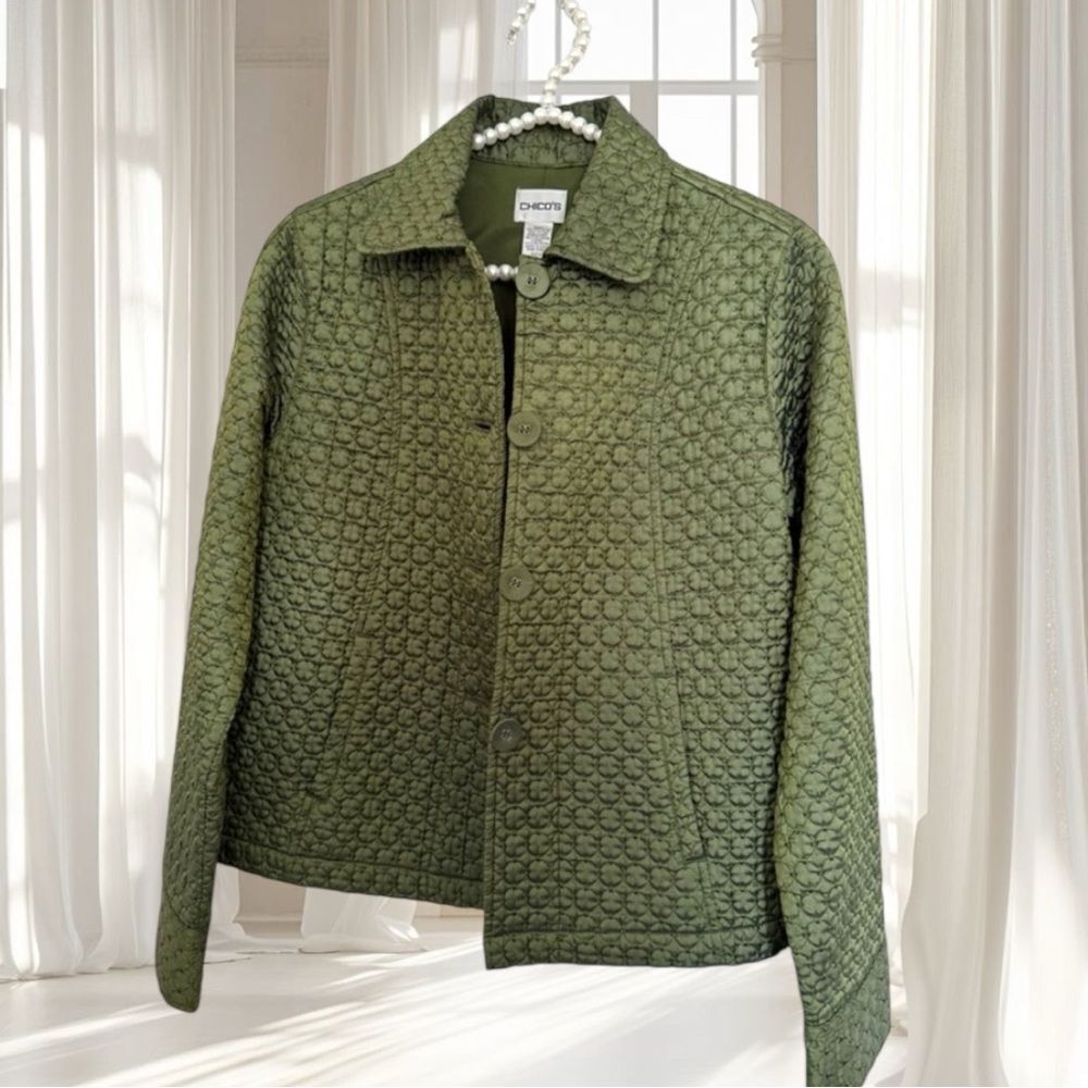 Chico’s Green Satin Metallic Sheen Quilted Embroidered Jacket Size 0 XS/S